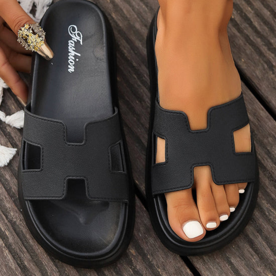 ELLE | ELEGANT SANDALS