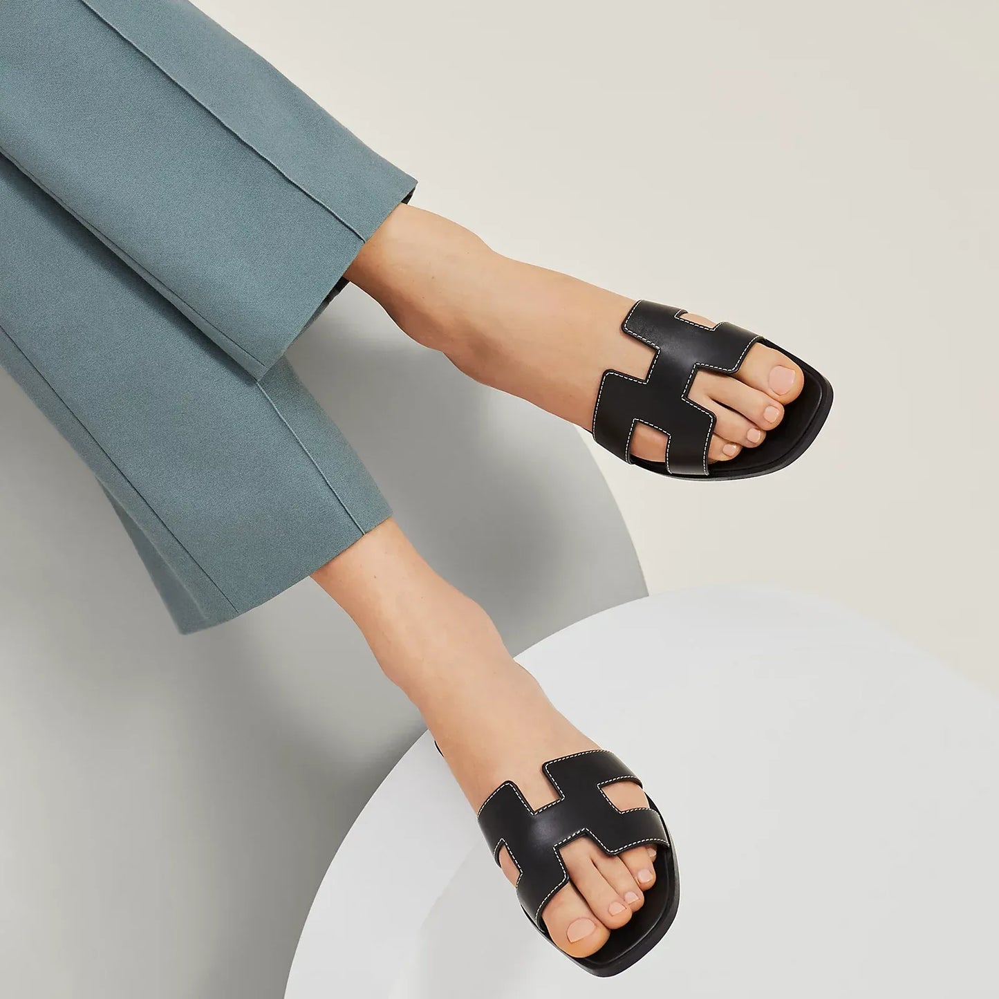 ARIS | ELEGANT SANDALS